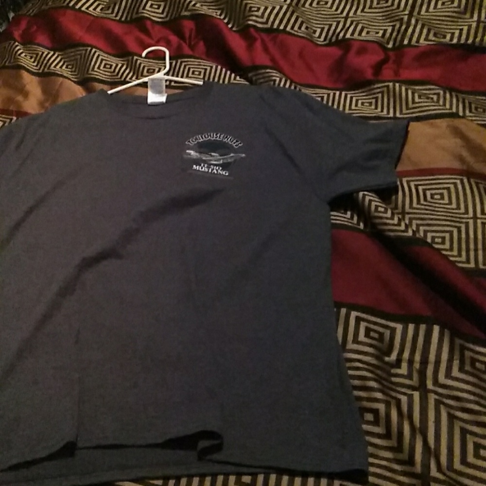 Men's t shirt